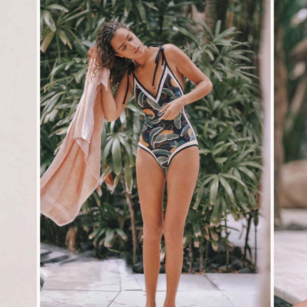 NWOT Visual Mood Emma Reversible Tie Shoulder One Piece Swim Suit